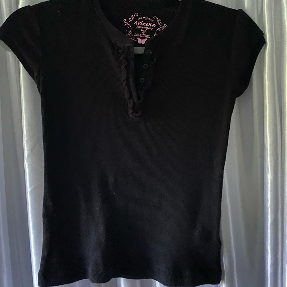 Y2K black form fitting T❤️